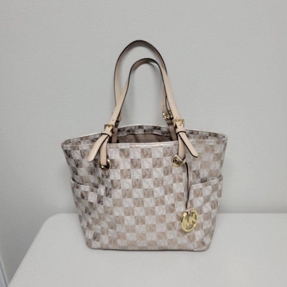 Michael Kors Gold Metallic Checkerboard Purse. - Picture 1 of 14